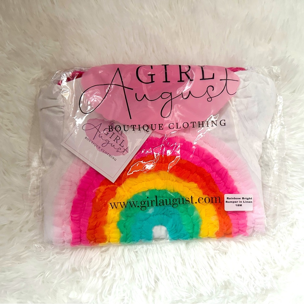 Girl August 18mth linen bubble romper NIB. Perfect for the summer